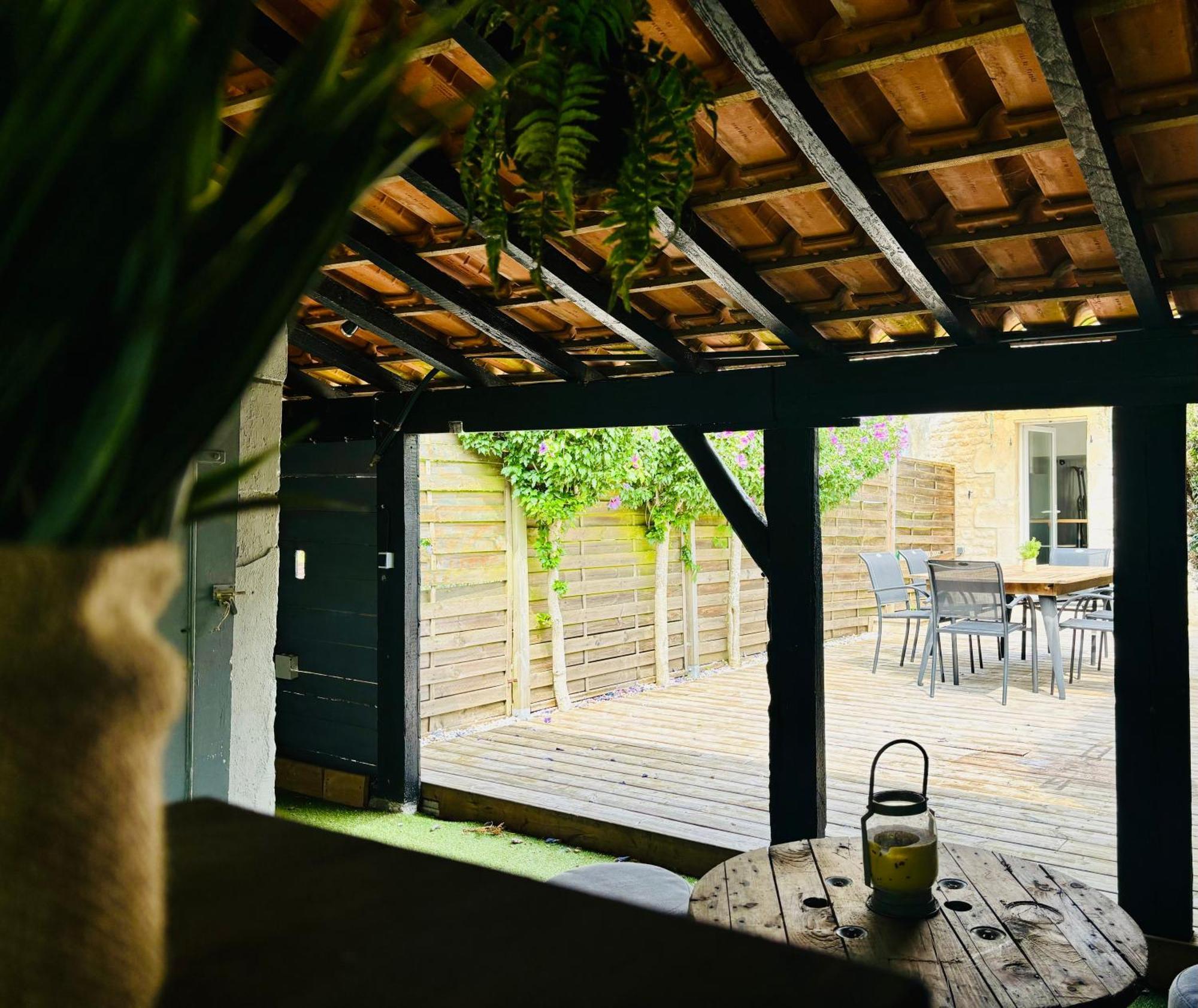La Maison Du Parc, Charme Et Tranquillite Niort Exterior foto